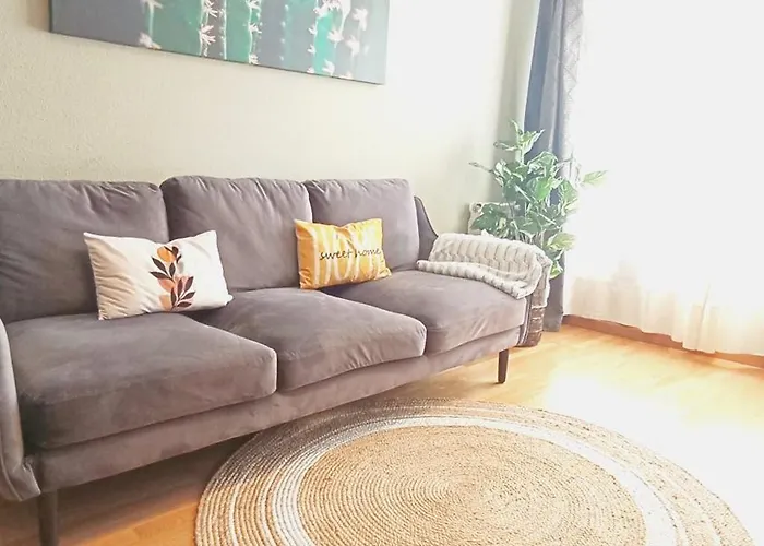 Mariposas , 3 El Astillero